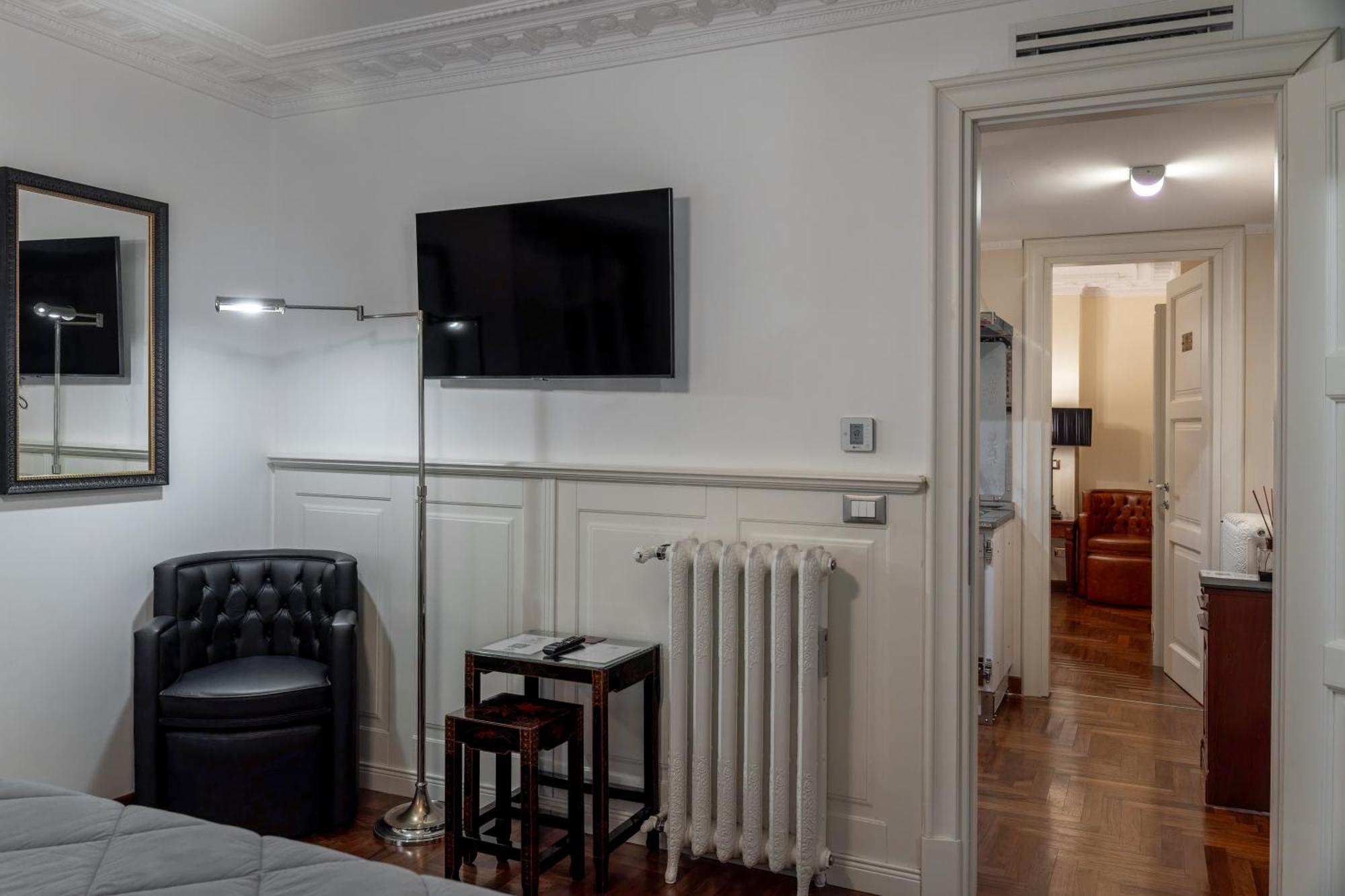 Regal House Roma Capucci 6 Hotell Exteriör bild