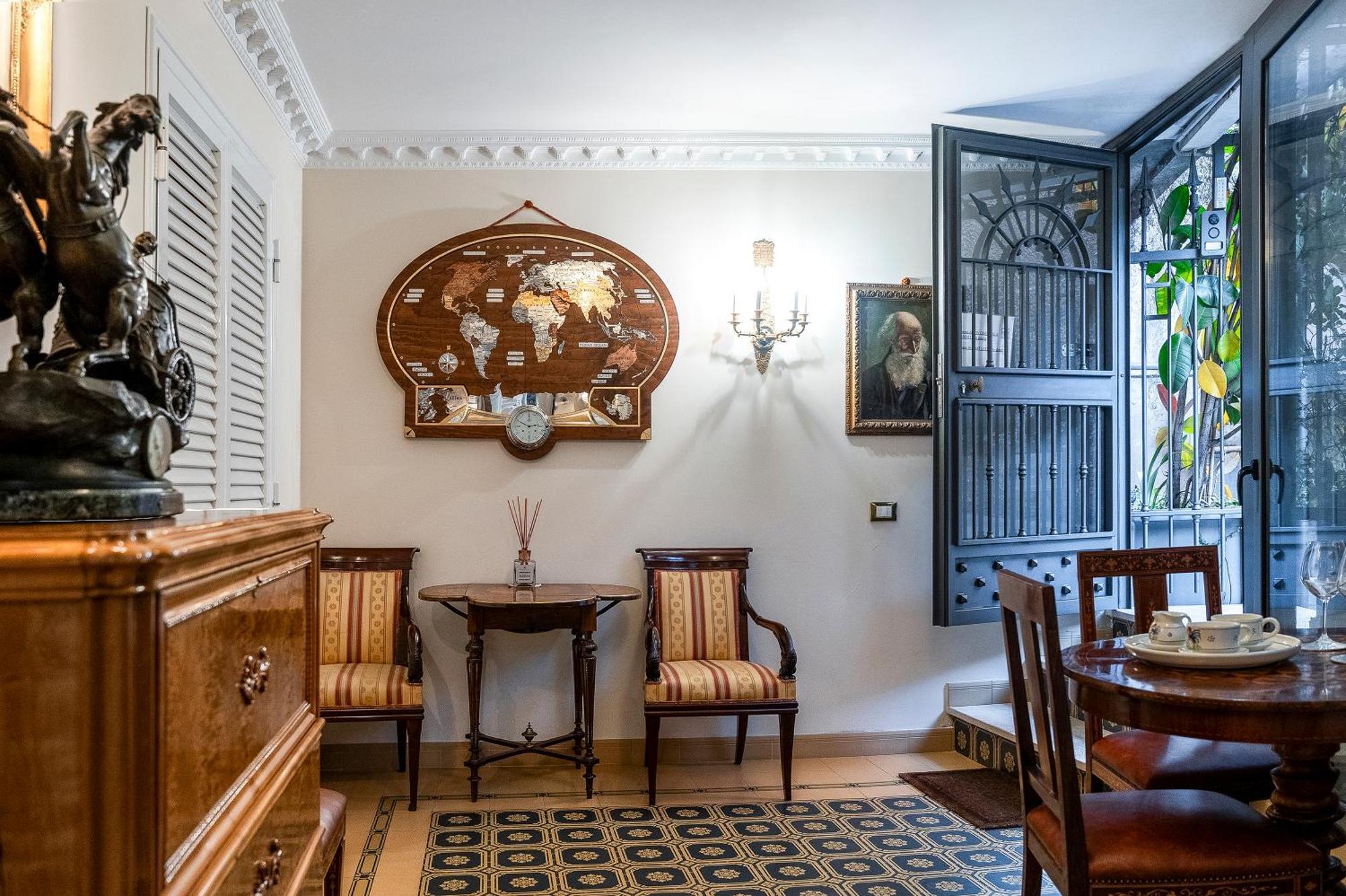 Regal House Roma Capucci 6 Hotell Exteriör bild