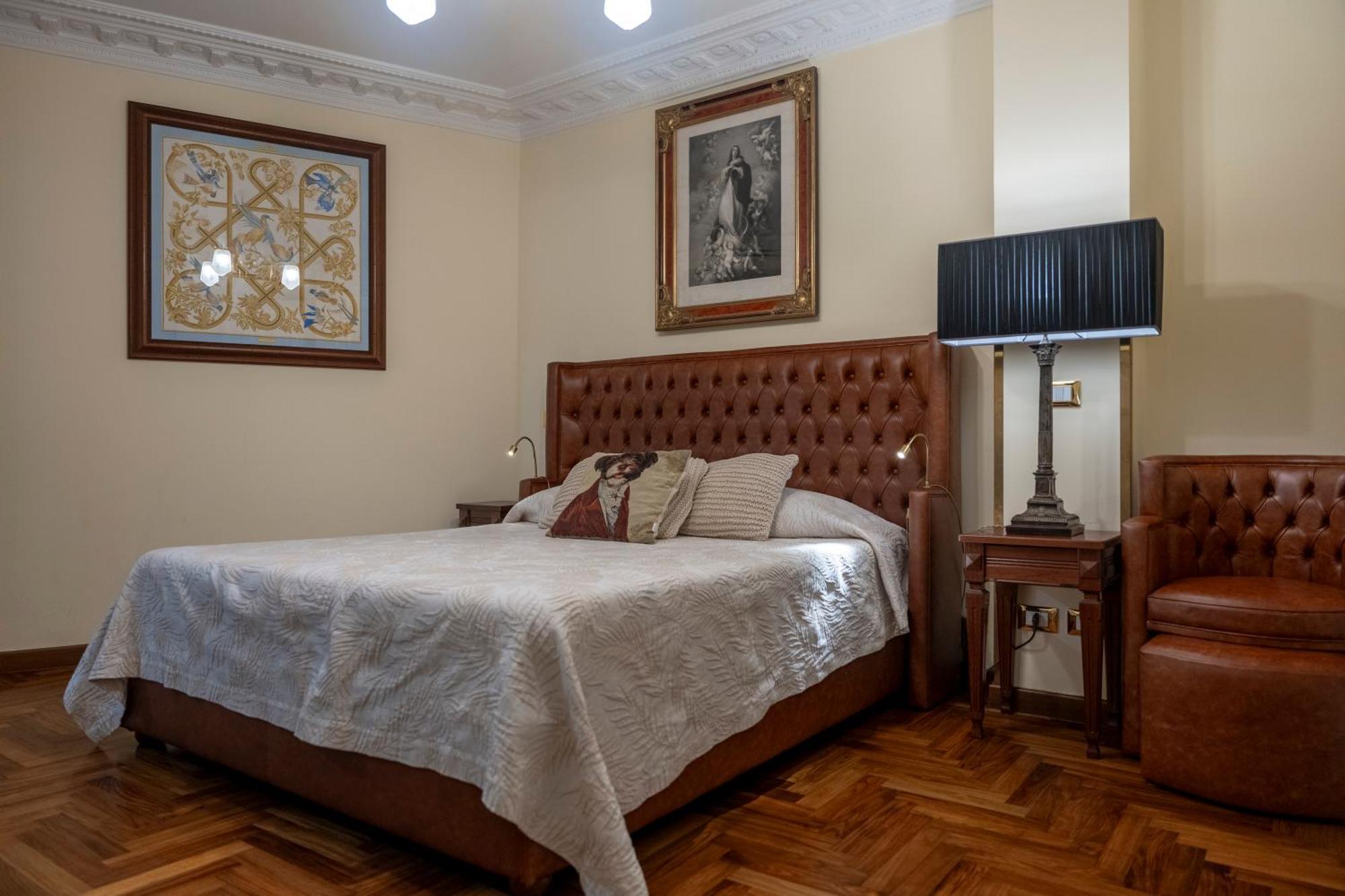Regal House Roma Capucci 6 Hotell Exteriör bild